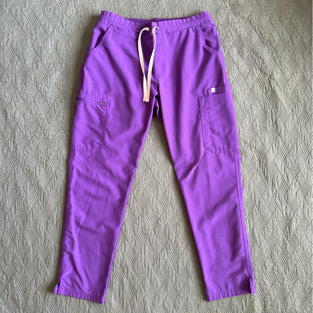 Figs women's Ultra Violet Yola - Petite Skinny Scrub Pants